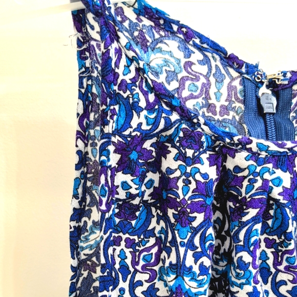 Kenar floral sleeveless top - Picture 5 of 5